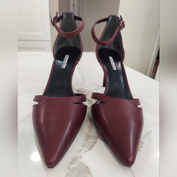 Charles David leather burgundy Astrid Closed point Toe Ankle Strap Pumps 11 New - Picture 7 of 10